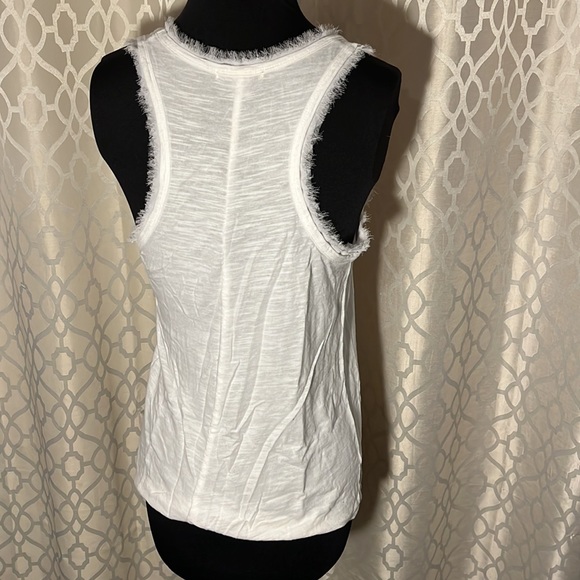 White women’s top from Twentyone size M with flowers - Picture 4 of 7